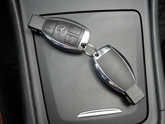 Mercedes-Benz CLA Shooting Brake 250 AMG Line 7G-DCT 4Matic