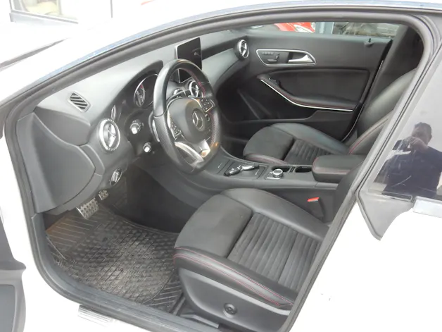 Mercedes-Benz CLA Shooting Brake 250 AMG Line 7G-DCT 4Matic