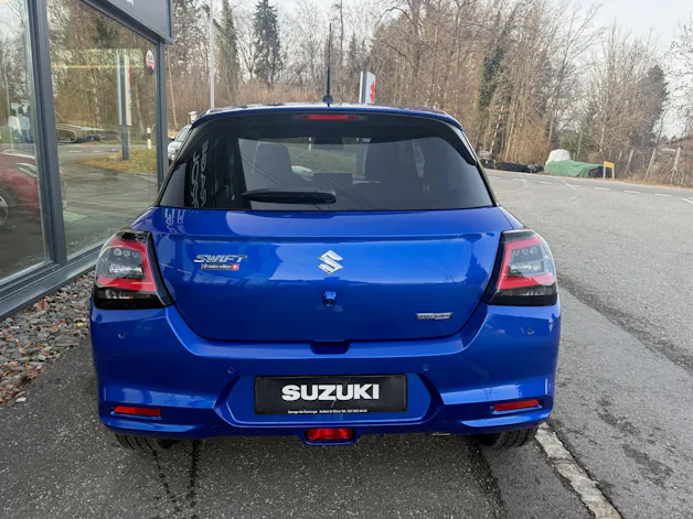 Suzuki Swift 1.2 Sakura Top Hybrid 4x4
