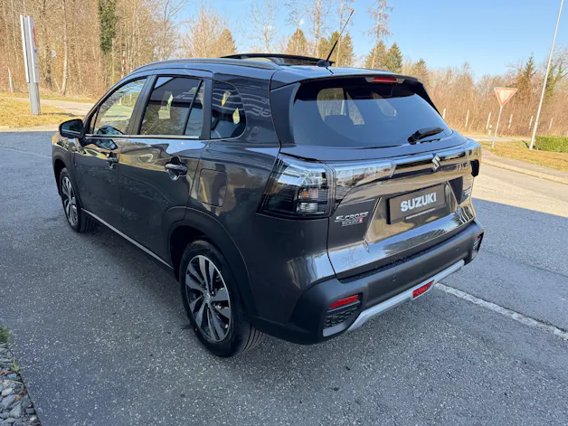 Suzuki S-Cross 1.4 16V Compact Top MHD 4WD