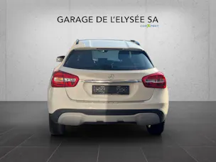 Mercedes-Benz GLA 200 CDI Swiss Star Edition 4Matic 7G-DCT