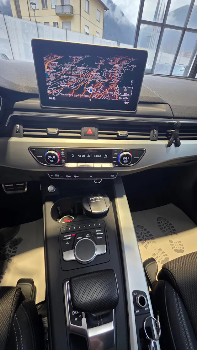 Audi A4 Limousine 2.0 TFSI S-tronic S Line