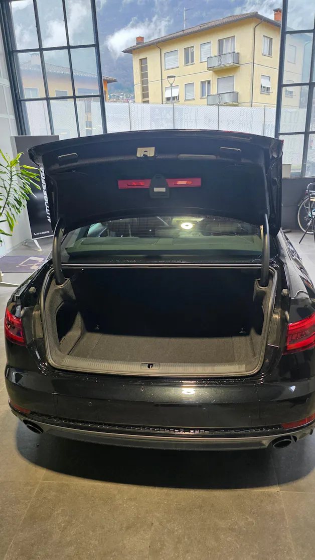 Audi A4 Limousine 2.0 TFSI S-tronic S Line