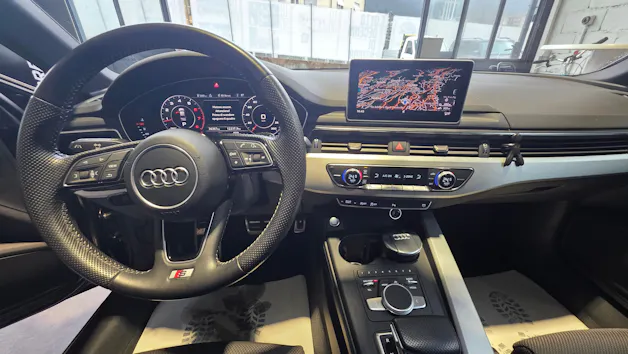 Audi A4 Limousine 2.0 TFSI S-tronic S Line