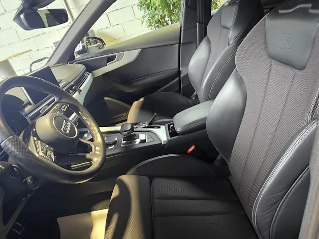 Audi A4 Limousine 2.0 TFSI S-tronic S Line