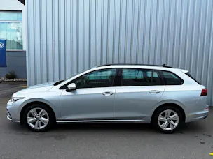 VW Golf Variant 1.0 eTSI mHEV Life DSG