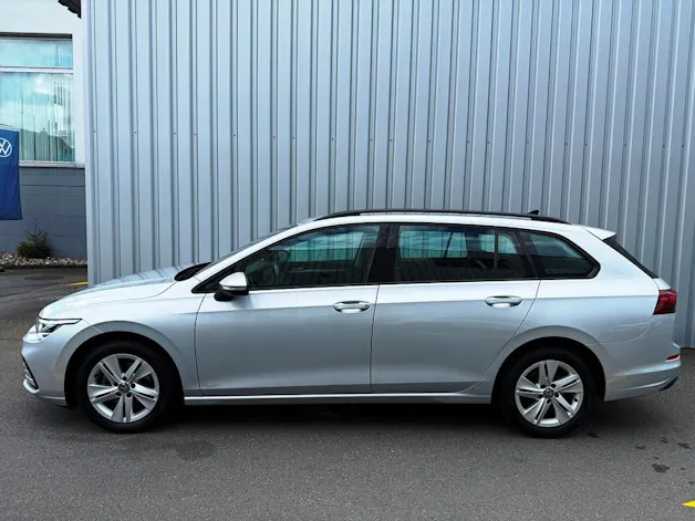 VW Golf Variant 1.0 eTSI mHEV Life DSG