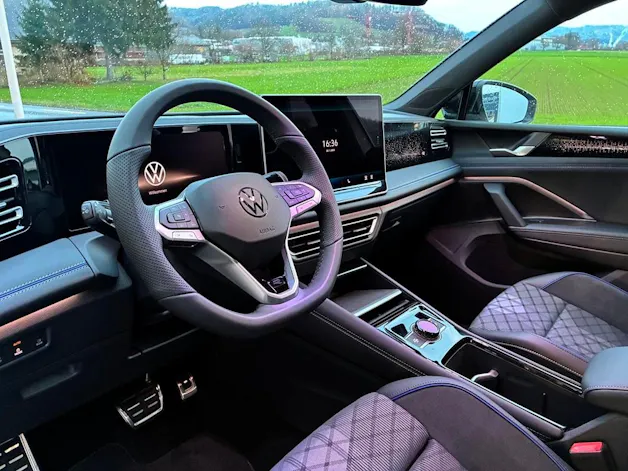 VW Tiguan 2.0 TSI DSG R-Line 4Motion