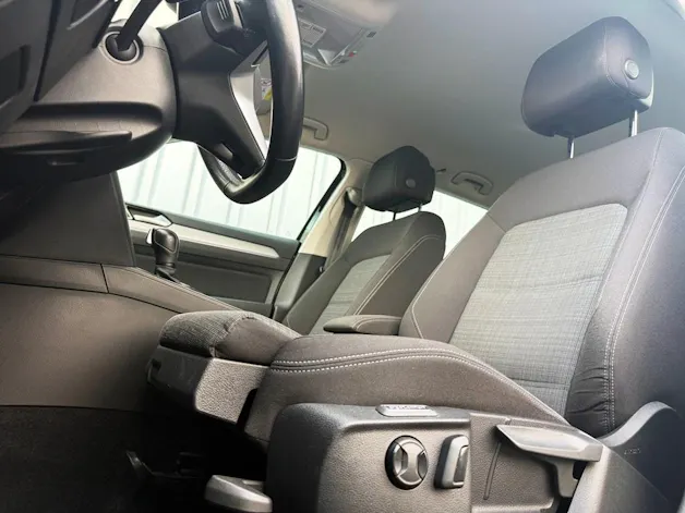 VW Passat 2.0 TDI BMT Business 4Motion DSG