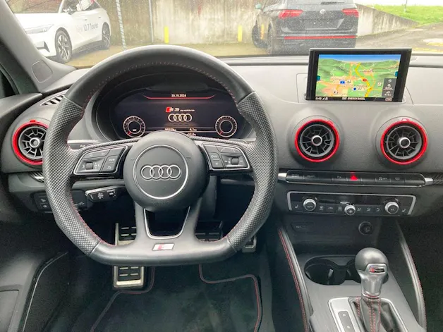 Audi S3 Sportback 2.0 TFSI quattro S-tronic