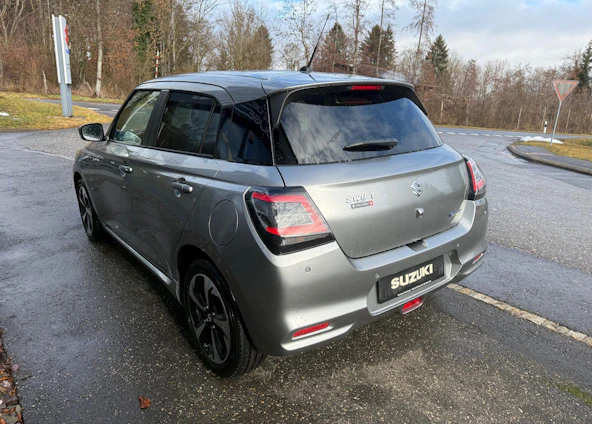 immagine del veicolo 3 immagine del veicolo 3