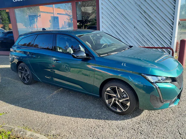Peugeot 308 SW 1.2 Pure Tech Allure EAT8