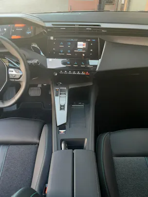Peugeot 308 SW 1.2 Pure Tech Allure EAT8