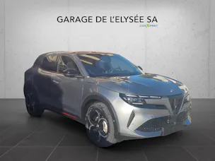 Alfa Romeo Junior 1.2 48V Hybrid Speciale