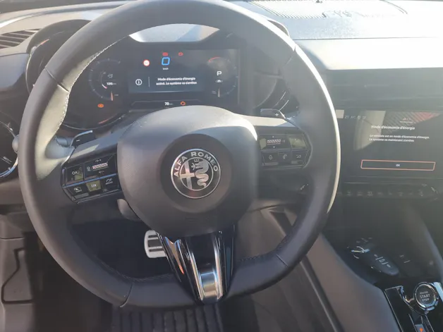 Alfa Romeo Junior 1.2 48V Hybrid Speciale
