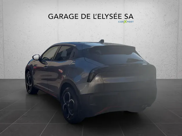 Alfa Romeo Junior 1.2 48V Hybrid Speciale