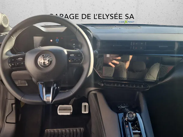 Alfa Romeo Junior 1.2 48V Hybrid Speciale