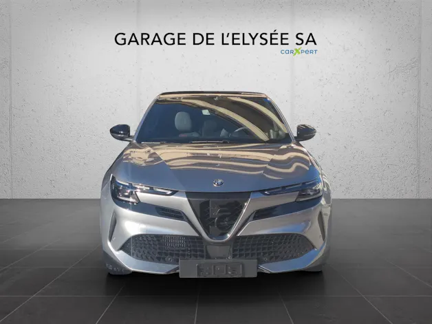 Alfa Romeo Junior 1.2 48V Hybrid Speciale