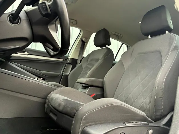 VW Golf 1.0 eTSI mHEV ACTLife DSG