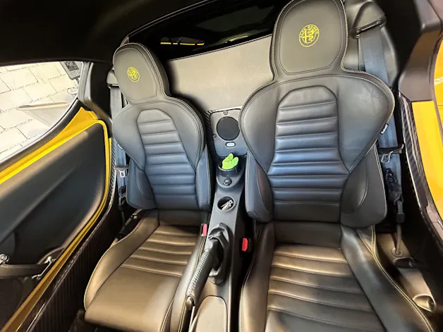 Alfa Romeo 4C 1750 TBi TCT