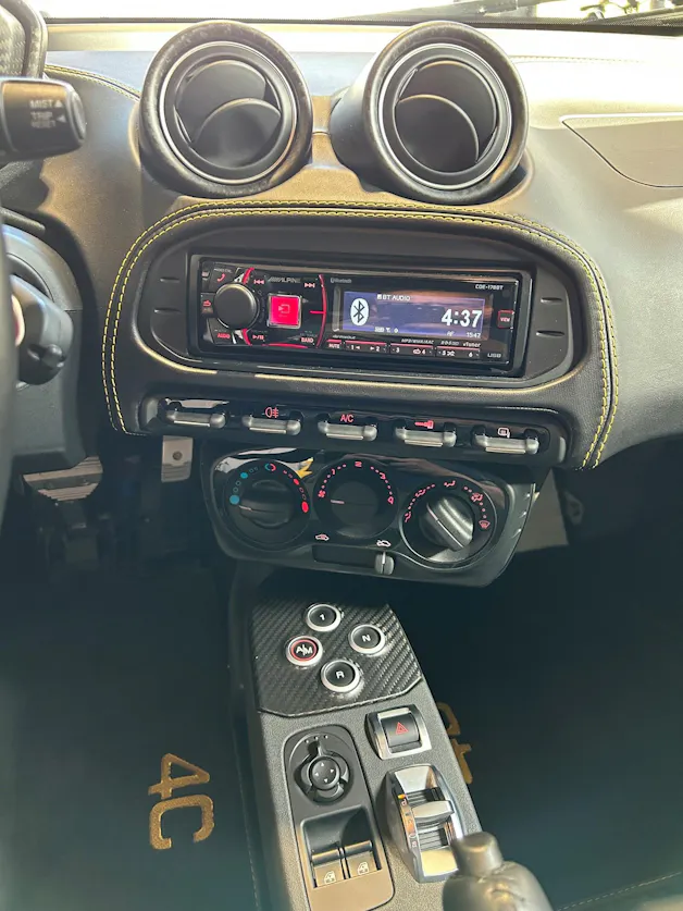 Alfa Romeo 4C 1750 TBi TCT