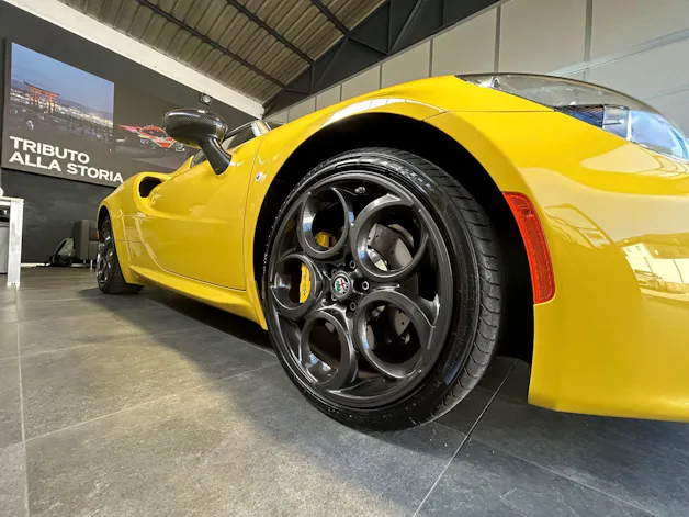 Alfa Romeo 4C 1750 TBi TCT