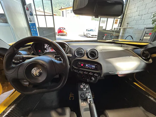 Alfa Romeo 4C 1750 TBi TCT