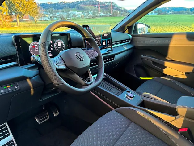 VW T-Roc 1.5 eTSI mHEV R-Line DSG