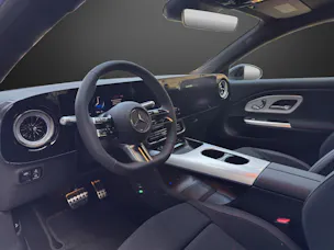 Mercedes-Benz CLA 200 8G-DCT
