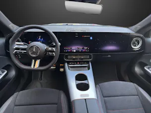 Mercedes-Benz CLA 200 8G-DCT