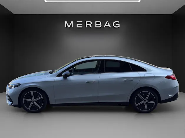 Mercedes-Benz CLA 200 8G-DCT