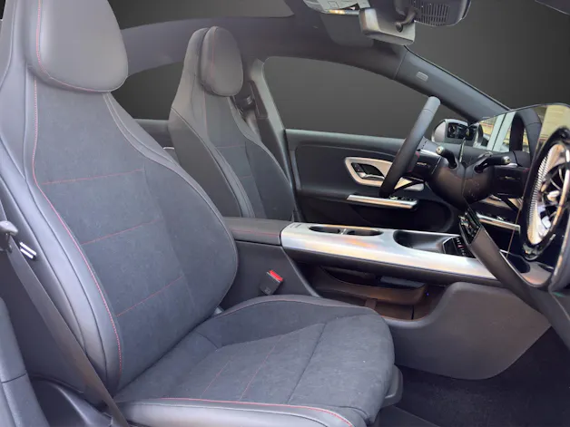 Mercedes-Benz CLA 200 8G-DCT