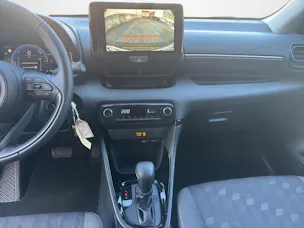 Toyota Yaris 1.5 VVT-i HSD Trend