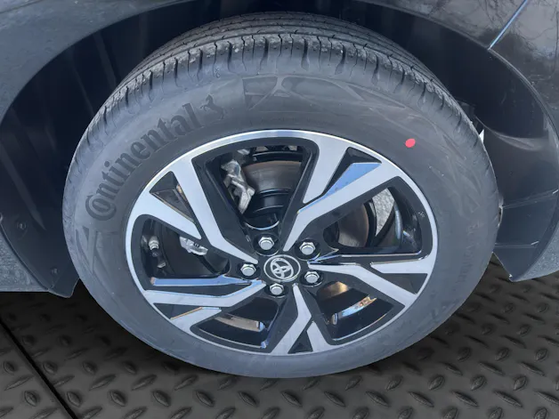 Toyota Yaris 1.5 VVT-i HSD Trend