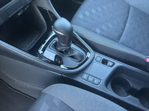 Toyota Yaris 1.5 VVT-i HSD Trend