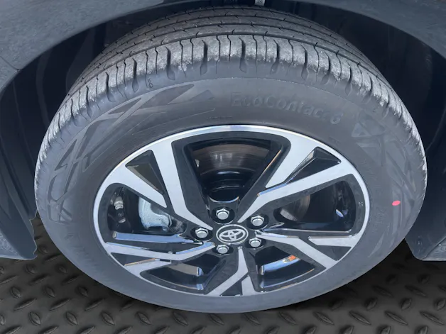 Toyota Yaris 1.5 VVT-i HSD Trend