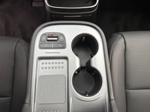 Hyundai Ioniq 9 110kWh Calli. 4WD