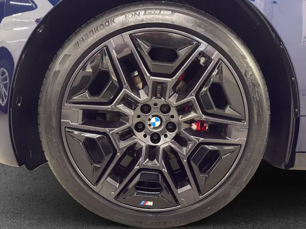 BMW iX xDrive60 M Sport