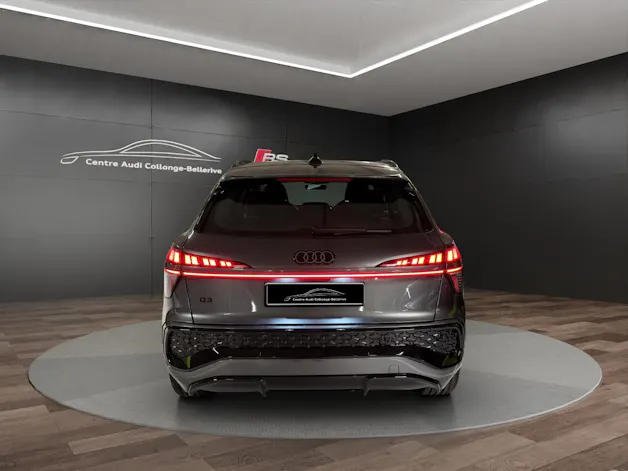 Audi Q3 SUV 110 kW TFSI S tronic