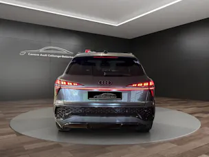 Audi Q3 SUV e-hybrid 200 kW S tronig