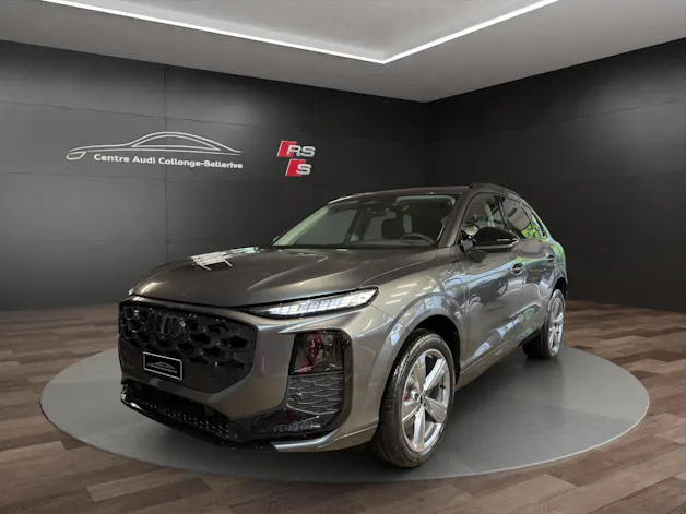 Audi Q3 SUV e-hybrid 200 kW S tronig