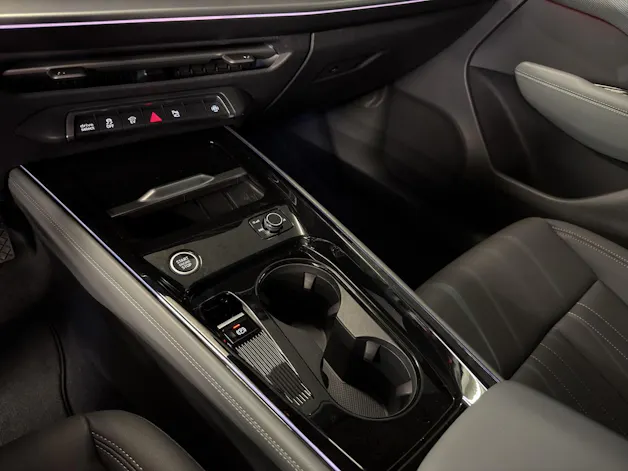 Audi Q3 SUV e-hybrid 200 kW S tronig