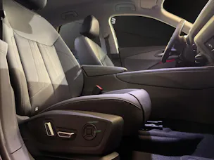 Audi Q3 SUV e-hybrid 200 kW S tronig