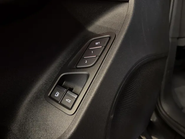 Audi Q3 SUV e-hybrid 200 kW S tronig