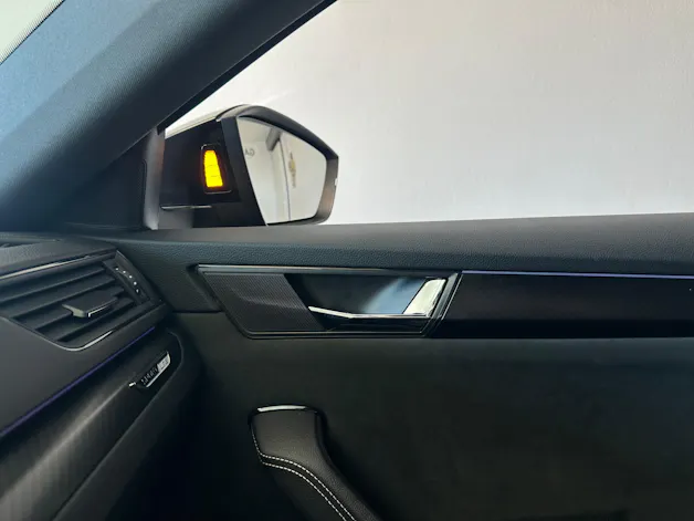 Škoda Superb Combi 2.0 TDi SportLine 4x4 DSG