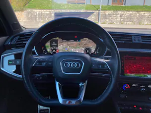 Audi Q3 SB 40 TDI S line qu