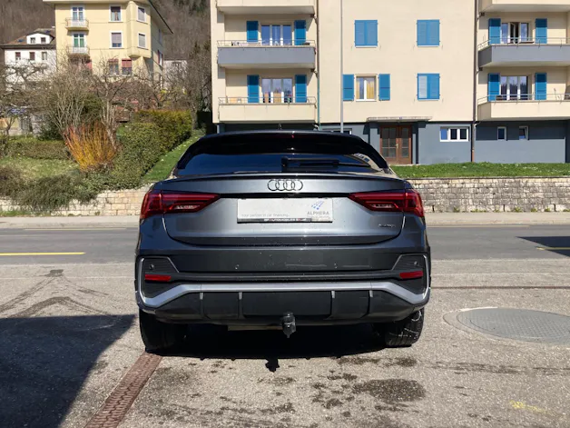 Audi Q3 SB 40 TDI S line qu