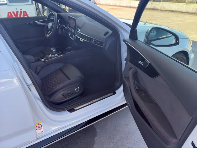 Audi RS4 Avant 2.9 V6 TFSI quattro T-Tronic