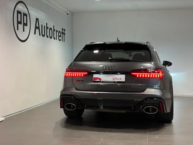 Audi RS6 Avant 4.0 TFSI V8 quattro