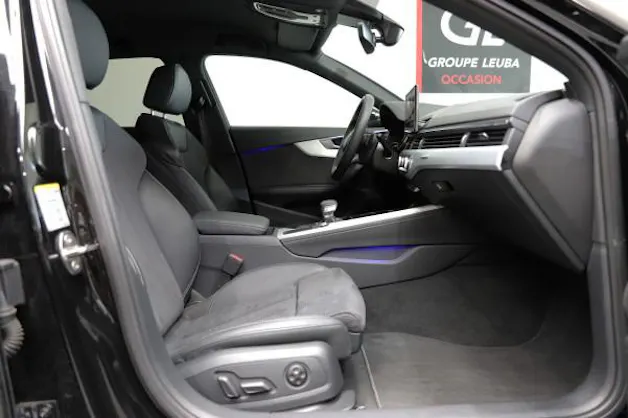 Audi A4 AV 40TDI S-line Att qu